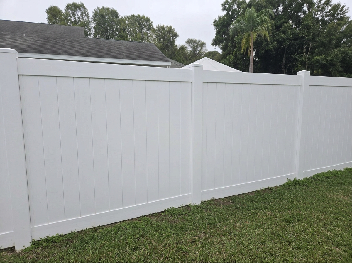 Fence Cleaning after cleaning